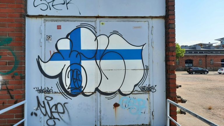 Tekoäly mahdollistaa nyt myös Suomalaisten huijaamisen tehokkaasti