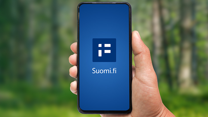 Älypuhelimen näytöllä Suomi.fi-sovelluksen kuvake, jossa uusi viesti-ilmoitus